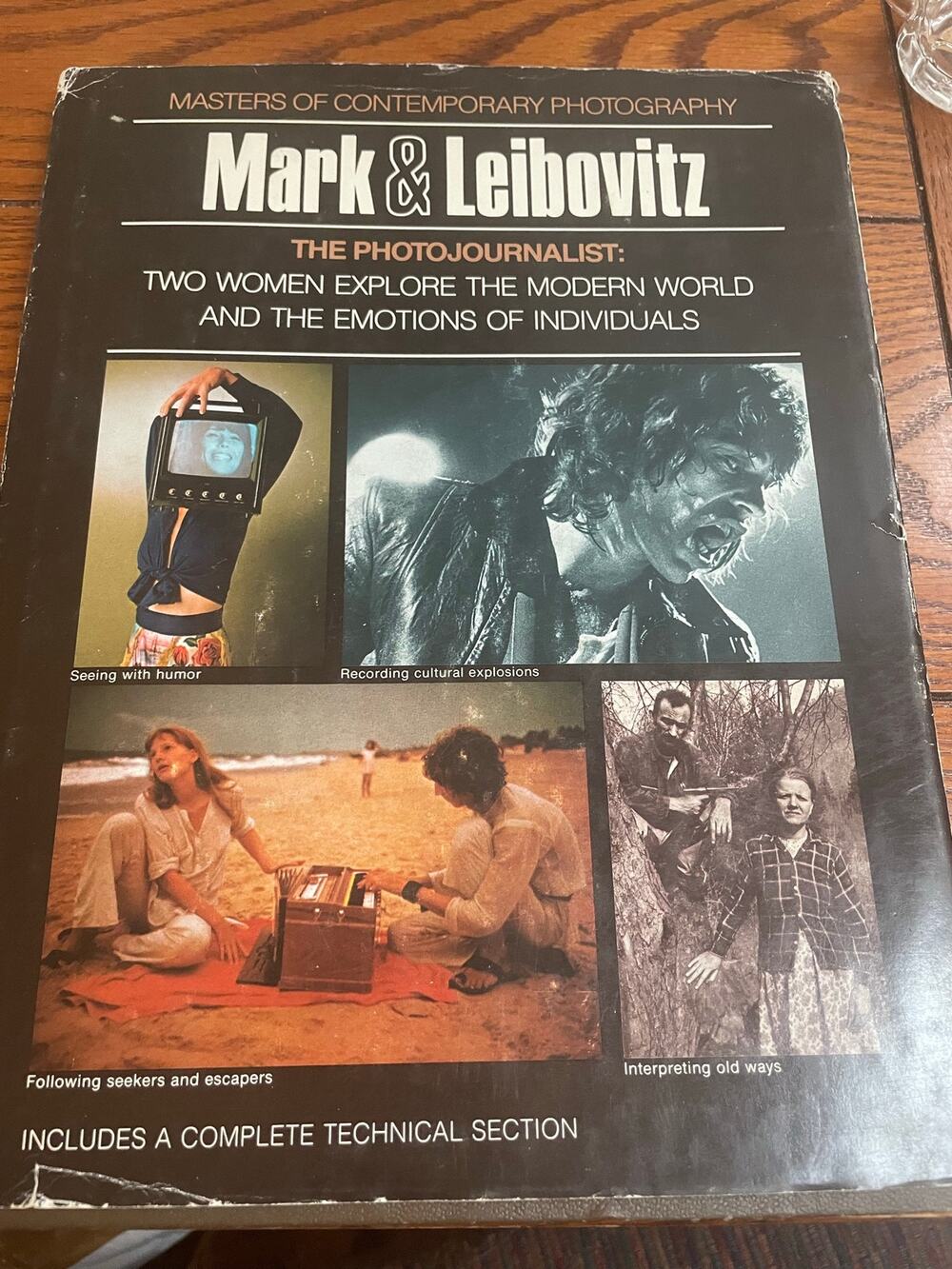 or fewer)

Mary Ellen Mark Annie Leibovitz Photojournalist 1974 Photography Book